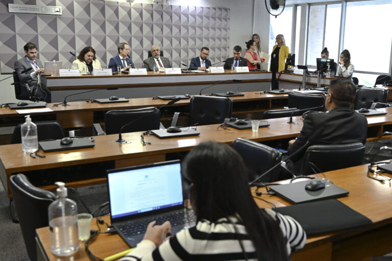CDH - Comissão de Direitos Humanos e Legislação Participativa - 54852090534
