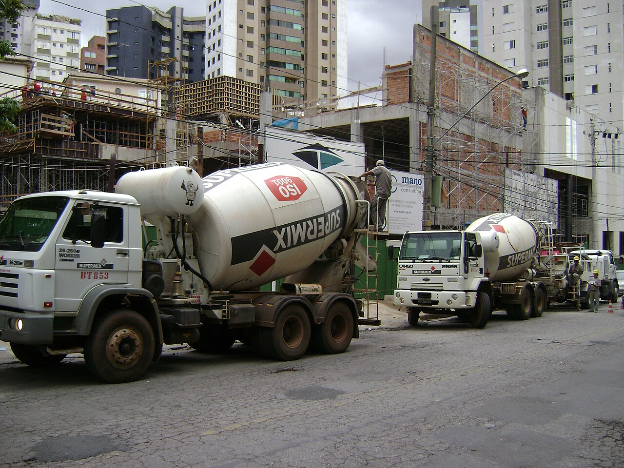 Caminhoes cimento