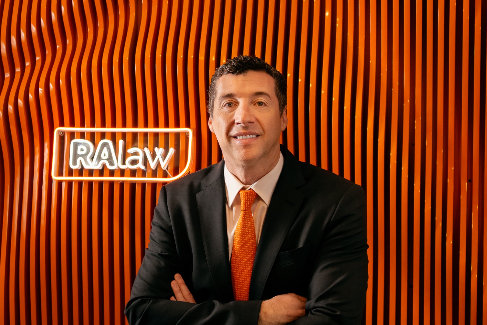 Marcelo Robalinho é especialista em Direito Empresarial e Direito de Imagem