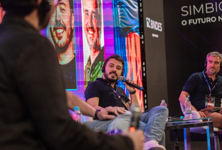Painel do Rio Innovation Week no Palco RecargaPay