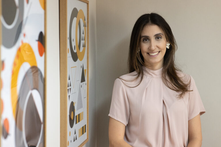 Amanda Helito, advogada, professora, sócia e co-fundadora do PHR Advogados, especializada em Direito de Família e Sucessões