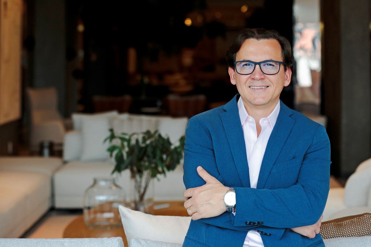 Rodrigo Barbeti, Grupo BLB